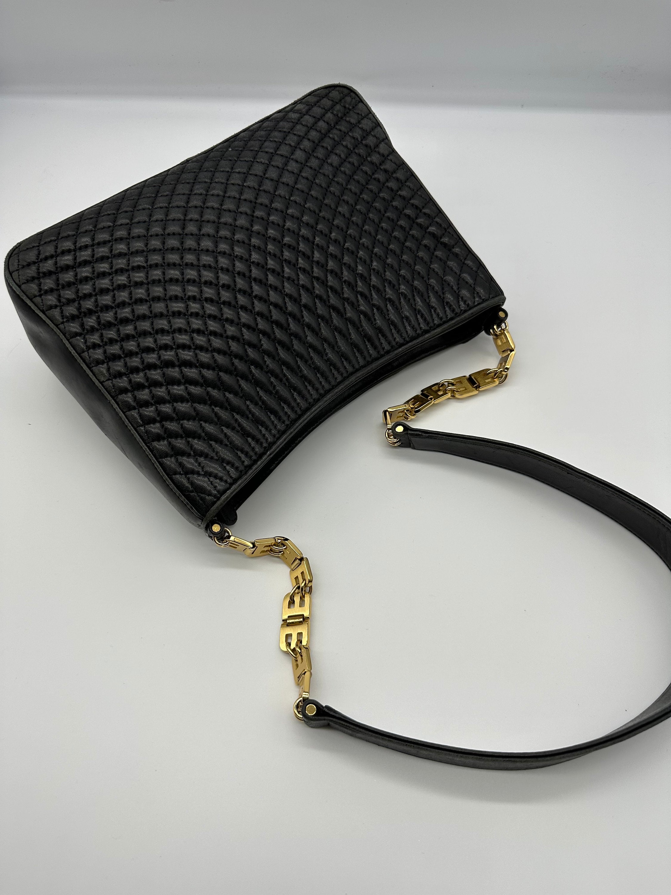ショルダーバッグ BALLY Quilted Leather Chain Shoulder Bag Bally Vintage Double Flap Quilted Shoulder Bag – Next Door Luxury
