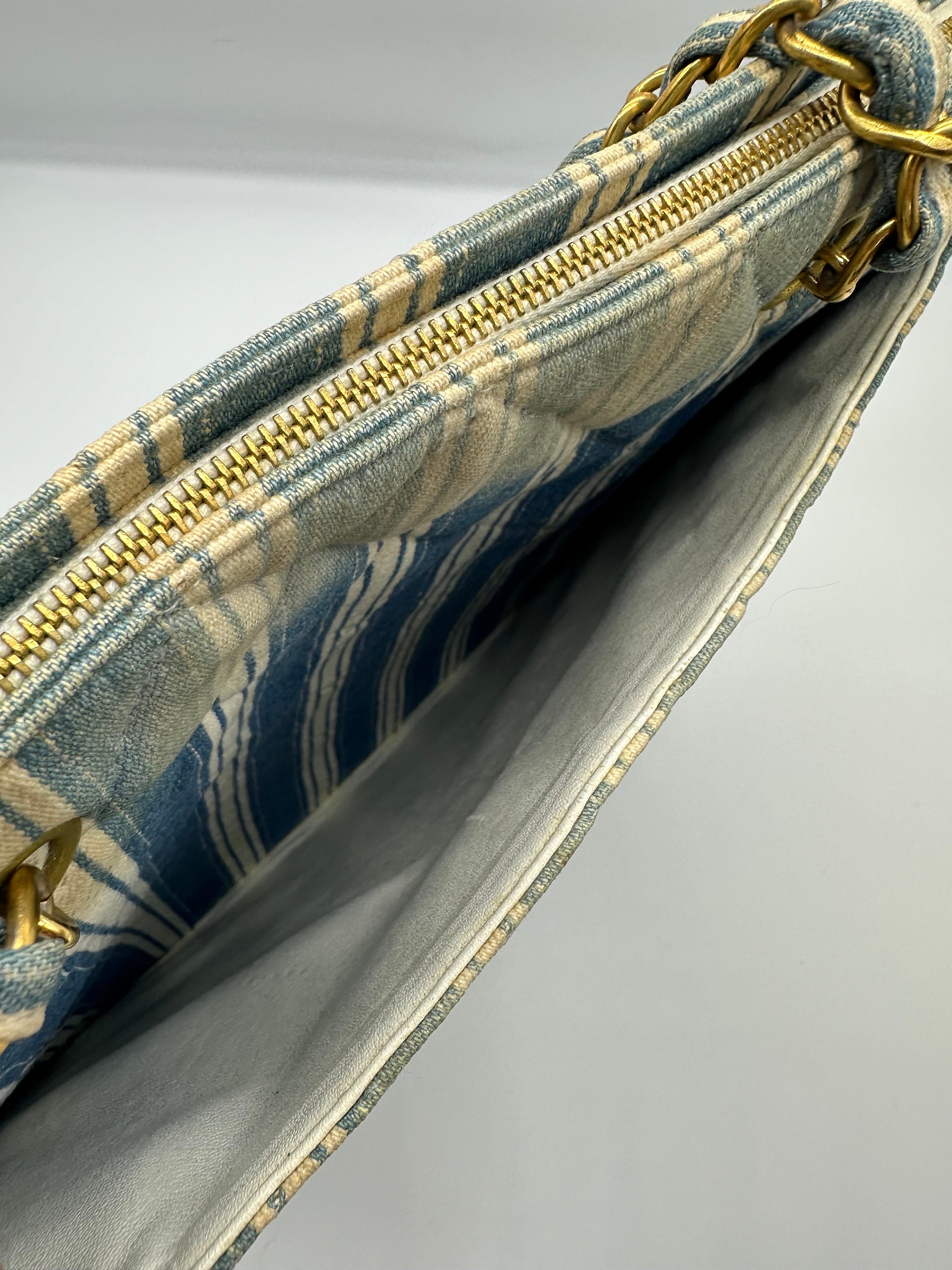 【CHANEL】1997 extremely rare vintage denim★ショルダー Chanel * 1997-1999 Blue Denim Small Classic Double Flap