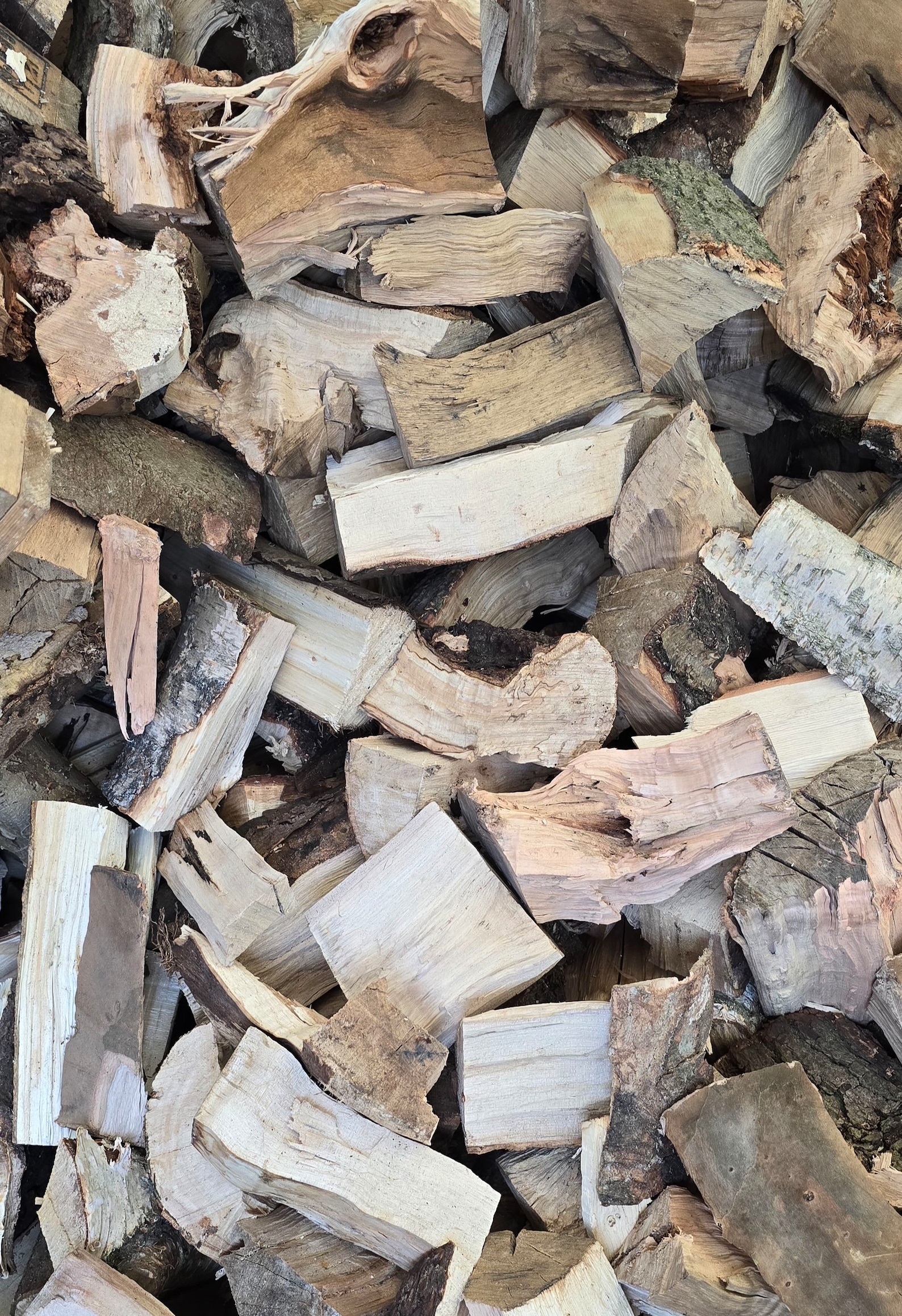Mix Hardwood fire pit logs