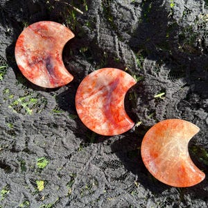High Quality RED FIRE QUARTZ Crystal Moon Bowl Red Hematite Crystal (Free Gift Included)