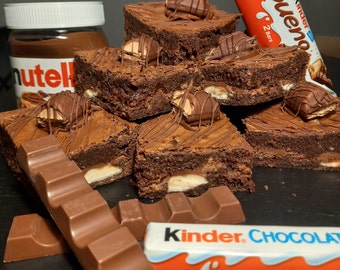 Kinder Bueno And Nutella Brownie Chunk - Approx 230g - One Big Piece Of Brownie With Chunks Of Bueno, Kinder Chocolate And Nutella Spread