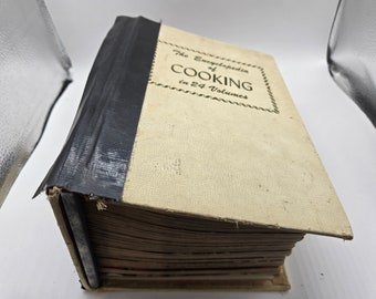 L'Encyclopédie de la cuisine en 24 volumes vintage