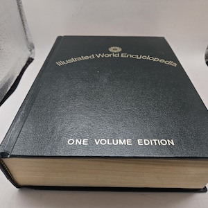 Illustrated World Encyclopedia One Volume Edition 1970s