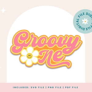 Un fichier SVG groovy | Design rétro, Fête du premier anniversaire d'une fille, Art de la sublimation, Anniversaire hippie, Fête bohème, Décoration de gâteau, Marguerite, Fleur