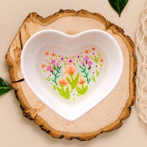 Flower Pattern Trinket Dish Wedding Ring Holder Engagement Jewelry Dish Gift for Bride Engagement Jewelry Tray Wedding Gift