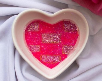 Hand-Painted Heart Trinket Dish: Pink Checkered Glitter Jewelry Holder