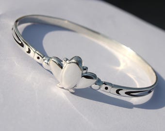 Brazalete de plata con forma de flor de loto inspirado en Frieren - Joyería para cosplay de elfas de anime