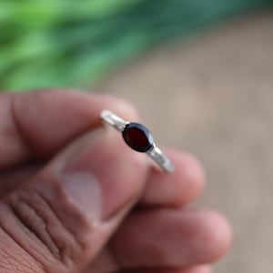 Minimalist Natural Garnet Ring, Small Ring For Women, stacking garnet ring, Stackable Silver Garnet ring, Anniversary ring For Women