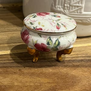 Vintage Rosebud Trinket Box: Gold Trim Porcelain, Japan Style