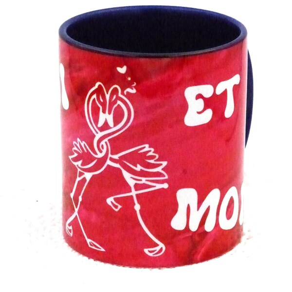 Mug SAINT VALENTIN couple flamant rose en céramique intérieur et bord en couleur d'une capacité de 350 ml