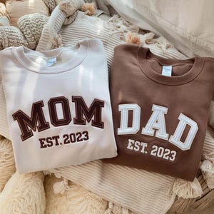 Embroidered Personalized Mom & Dad Sweatshirt With Year, Custom Embroidery Parents Hoodie, Matching New Mom and Dad Gifts