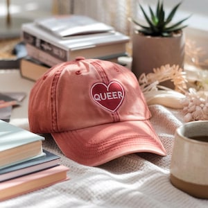 Queer Conversation Hjärta Broderad Tvättad Keps | HBTQIA+ Pride Keps