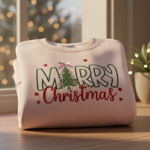 Broderad God Jul-tröja, Broderad Jul Coquette Crewneck-tröja, Broderad julgranströja, Anpassad julklapp