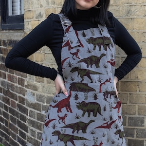 Schürze, Cord, Dinosaurier Print, Abenteuer, Festival, Damen, Kleid, Run & Fly