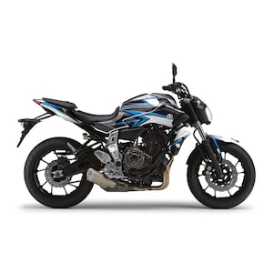 Peut inclure: Une moto blanche et noire avec des accents bleus. La moto a un design élégant et un look sportif.