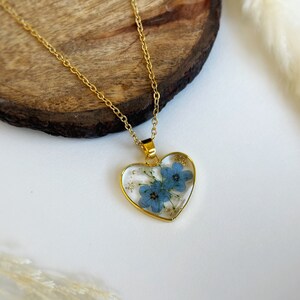 Forget-Me-Nots Blue Flower Necklace Handmade Dried Real Flower Pressed Pendant Resin Flower Heart For Women Floral Necklace Resin For Her
