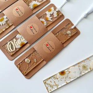 Personalized Pressed Flower Bookmark: Acrylic Resin Bookmark with Gift Box