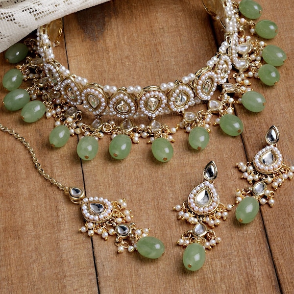 Kundan Choker Set/Indian Jewelry/Bridal Jewelry Handmade Green Glass Beaded Kundan Choker Set/Jewelry Set/Festive Necklace Set Kundanjewelry