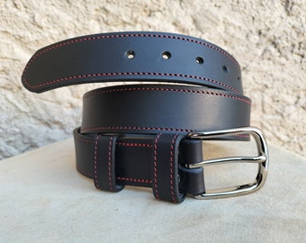 ceinture mixte en cuir noir avec coutures rouges, ceinturon en cuir noir et rouge, ceinturon en cuir de qualité, ceinturon pour elle et lui