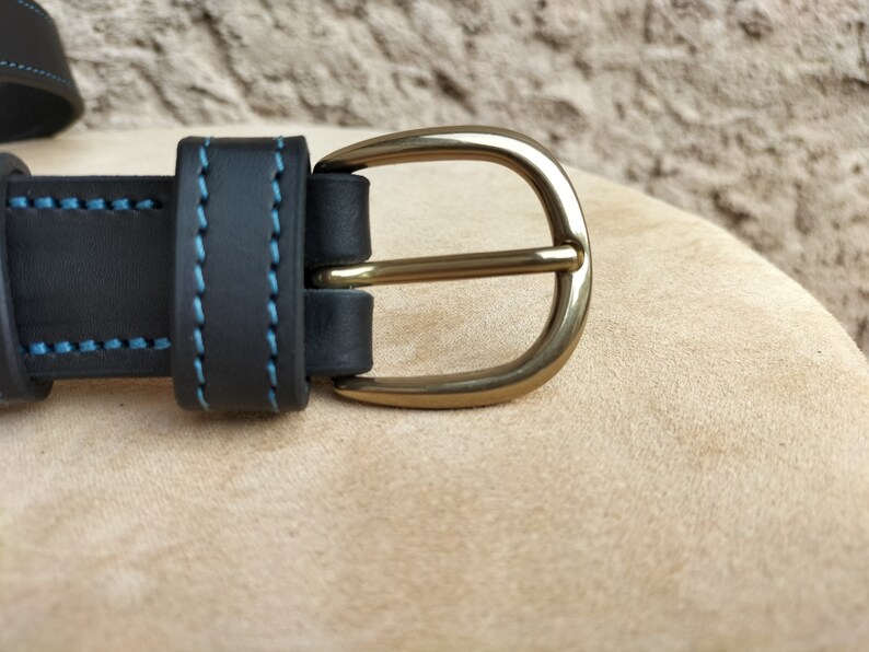 ceinture en cuir noir cousue bleue, ceinture noir et bleu pour homme et femme en cuir image 5