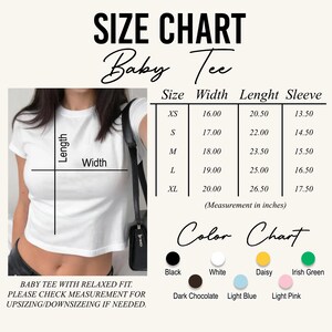 Peut inclure: Tableau des tailles pour un t-shirt b&eacute;b&eacute; &agrave; la coupe d&eacute;contract&eacute;e. Le tableau indique les mesures en pouces pour les tailles XS, S, M, L et XL. Le tableau comprend les mesures de largeur, de longueur et de manche. Les couleurs disponibles sont noir, blanc, marguerite, vert irlandais, chocolat noir, bleu clair et rose clair.
