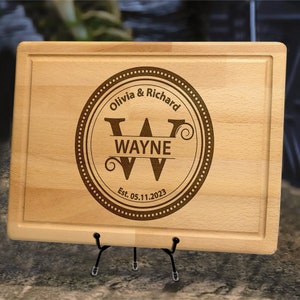 Personalized Cutting Board Gift for Couples, Custom Engraved Wedding Gift, Newlyweds Gift, Housewarming Gift, Anniversary Gift for Parents