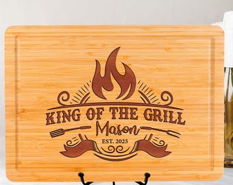 King of the Grill Cutting Board for Dad Griller, Personalized Fathers Day Gift for Him, BBQ Gift for Dad, Men's  Birthday, BBQ Cutting Board