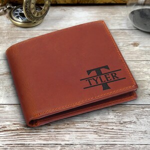 Cartera de cuero de grano completo personalizada, regalo personalizado de aniversario y día del padre para él, carteras personalizadas grabadas para hombres, novios y padrinos de boda.