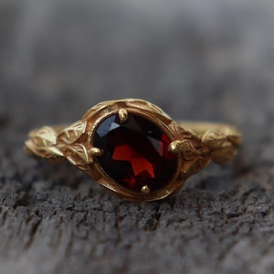 Nature Inspired Garnet Ring, Oval Cut Natural Red Garnet Ring, January Birthstone Ring, Boho Garnet Wedding Ring, 14k Gold Filled Ring