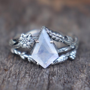 Bague en argent sterling 925 avec pierre de lune cerf-volant vintage, bague inspirée de la nature brindille de feuille de branches, bague de promesse, cadeau pour femme