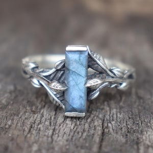 Silver Branch 925 Sterling Silver Ring, Nature Inspired Labradorite Ring, Handmade Ring, Celestial Jewellery, Leaves Ring, Gift For Her