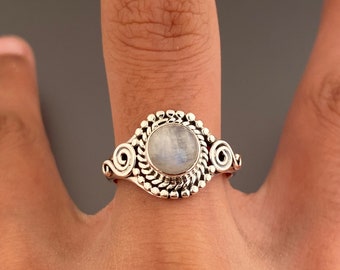 Natural Round White Rainbow Moonstone Handmade 925 Sterling Silver Bohemian Jewelry, Round Shape June Birthstone Bohemian Design Gift Rings