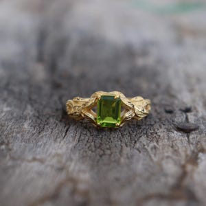 Natural Peridot 925 Sterling Silver Leaf Ring, Simple Handmade Natur Inspired 925 Sterling Silver Natural Stone Jewelry For Her, Branch Ring