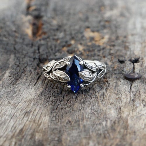 Bague branches en saphir naturel feuille d'argent, bague en argent sterling 925, bague faite main, bijoux en saphir bleu, bijoux d'anniversaire,