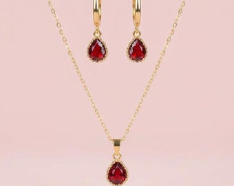 Red Crystal Jewellery Set: 18k Gold Plated Necklace and Earrings