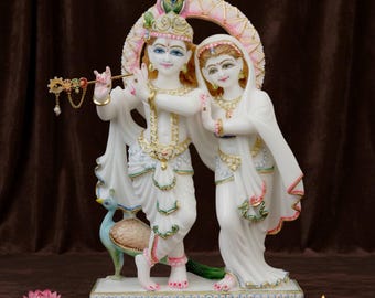 Estatua de Radha Krishna Ji de mármol blanco natural, tallada a mano, con vibrantes incrustaciones.