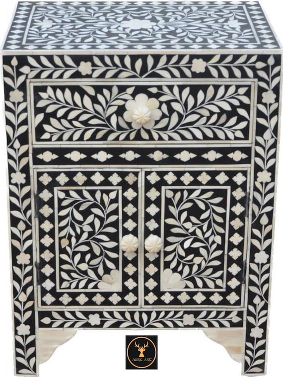 象嵌ベッドサイドテーブル 骨象嵌ベッドサイドテーブル：引き出しと扉付きブラックフローラル