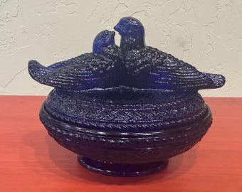 Westmoreland Cobalt Blue Lovebirds Kissing Candy or Trinket Dish