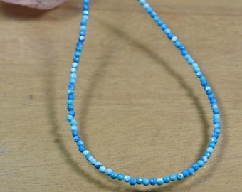 Sierlijke choker met turquoise kralen: 2-3 mm gefacetteerde edelsteenketting