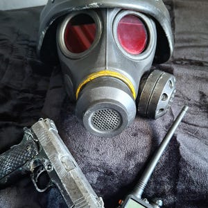 Resident Evil Hunk Mask & Helmet GAME ACCURATE