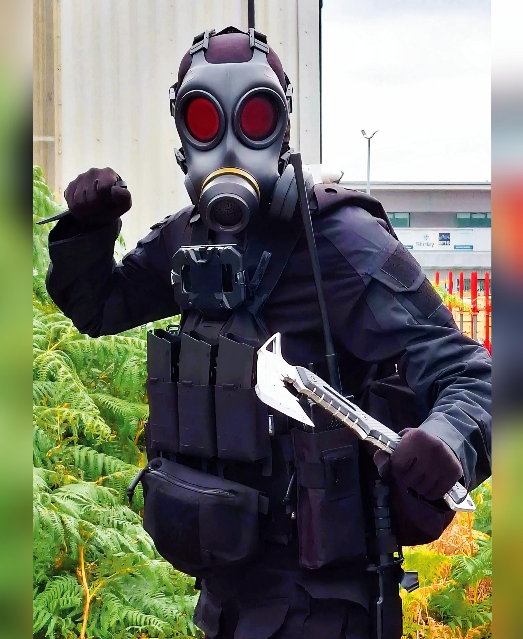 Umbrella corporation mask - Etsy 日本