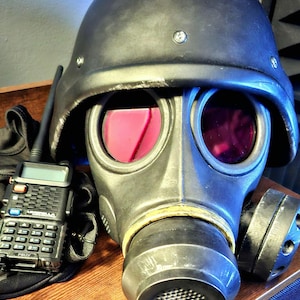 Resident Evil Hunk Mask & Helmet GAME ACCURATE