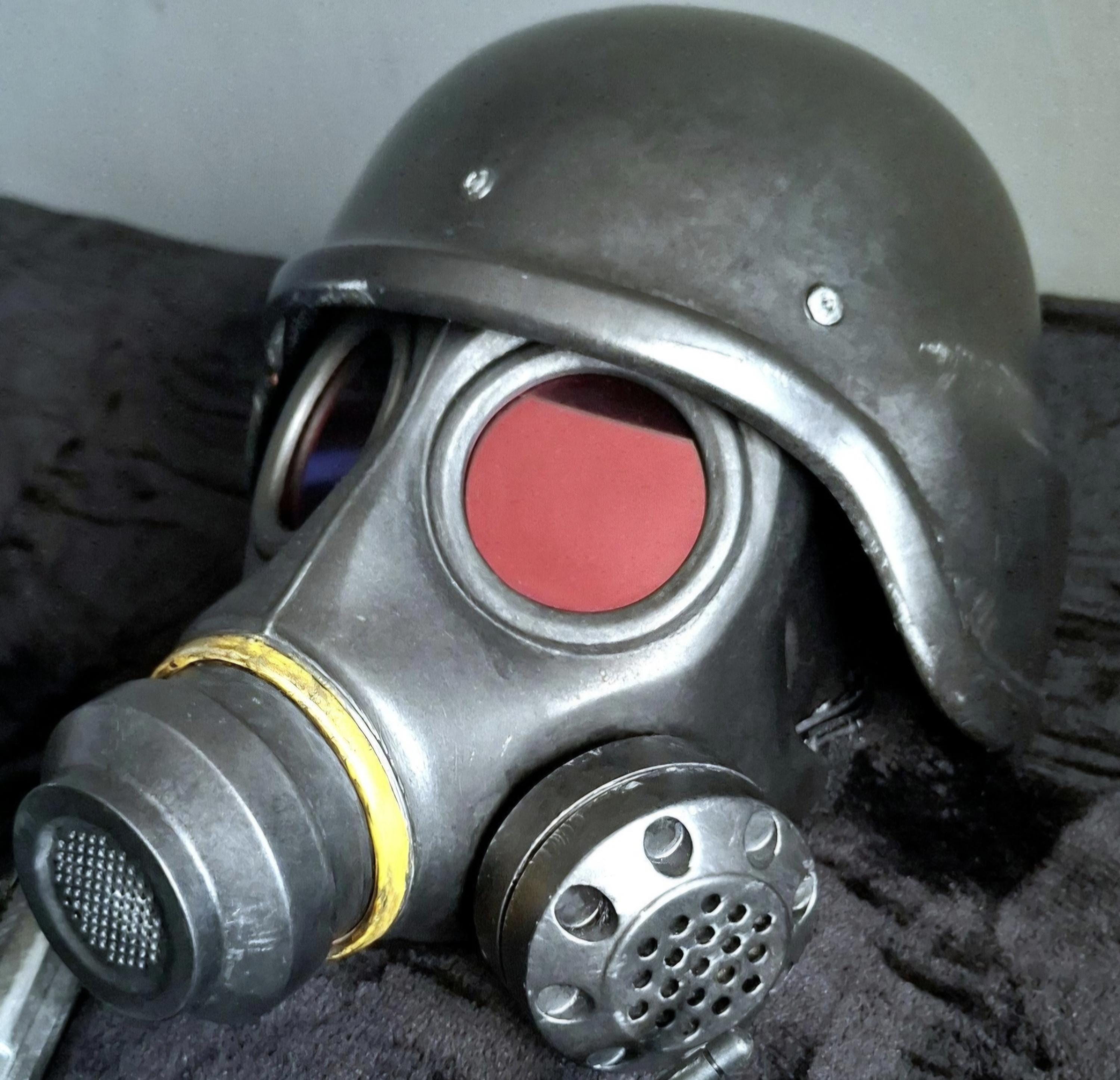 Hunk gas mask - Etsy 日本