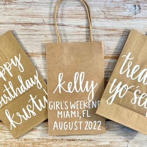 Custom Gift Bag, Custom Kraft Gift Bag, Small Kraft Gift Bag, Personalized Gift Bag, Hand Lettered Gift bag, Party Gift Bag,Welcome Gift Bag