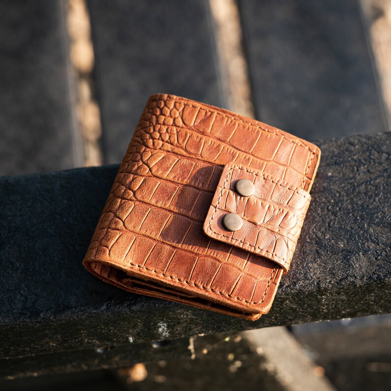 Minimalist Wallet, Genuine Leather, Coin Pouch and Card Holder, Christmas Gift Brown Alligator Emb