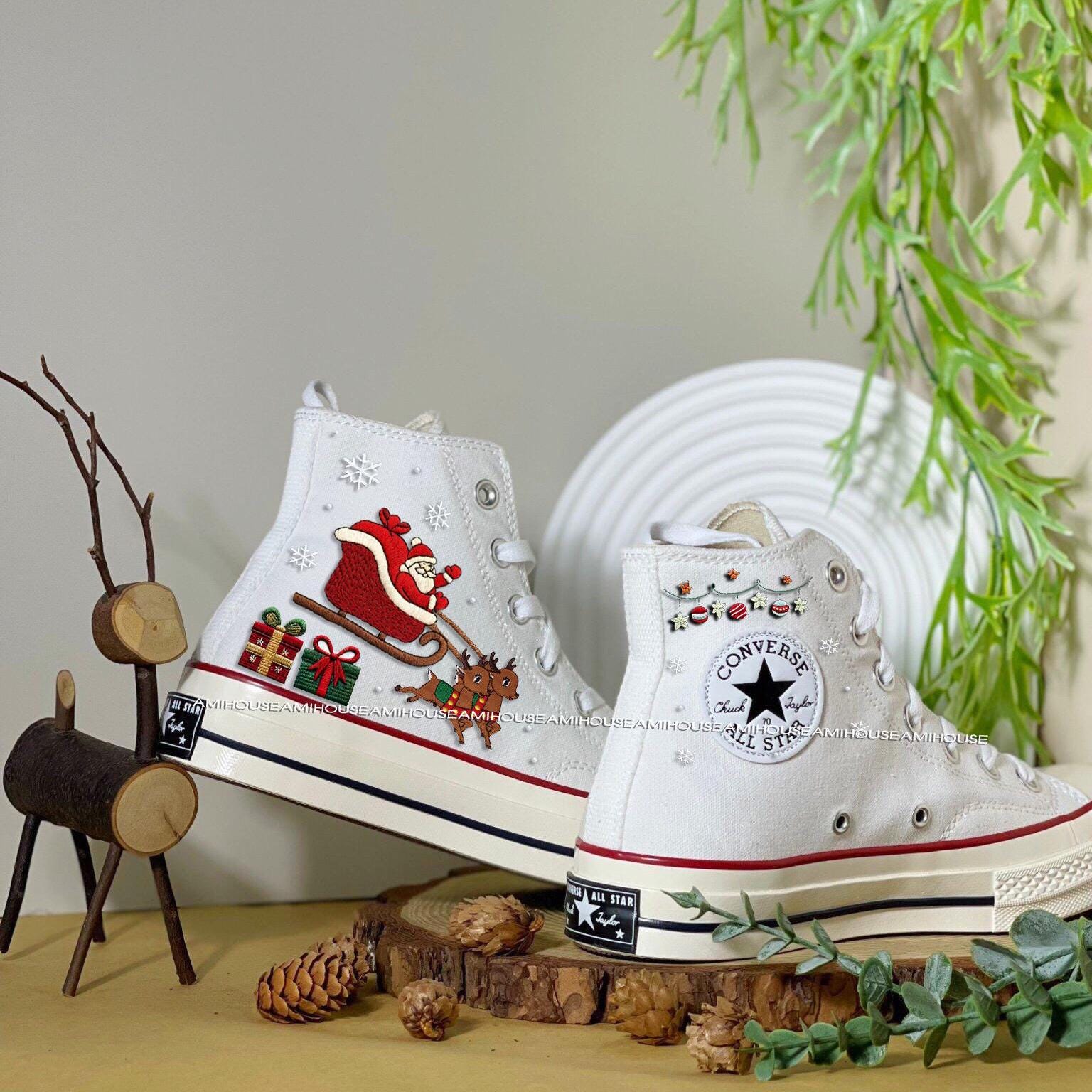 Converse christmas sale hot sale