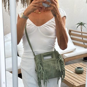 borsa a tracolla con frange - borsa a mano in pelle con frange - borsa a mano in pelle