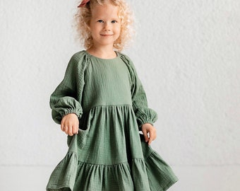 Green flower girl dress with puffed sleeves, Muslin boho toddler birthday dress