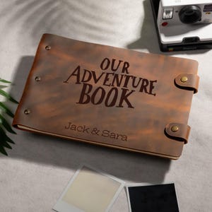 本革のアドベンチャーブックジャーナル、旅行の思い出にパーソナライズされたスクラップブックフォトアルバム、家族の思い出ブック、クリスマスのギフト