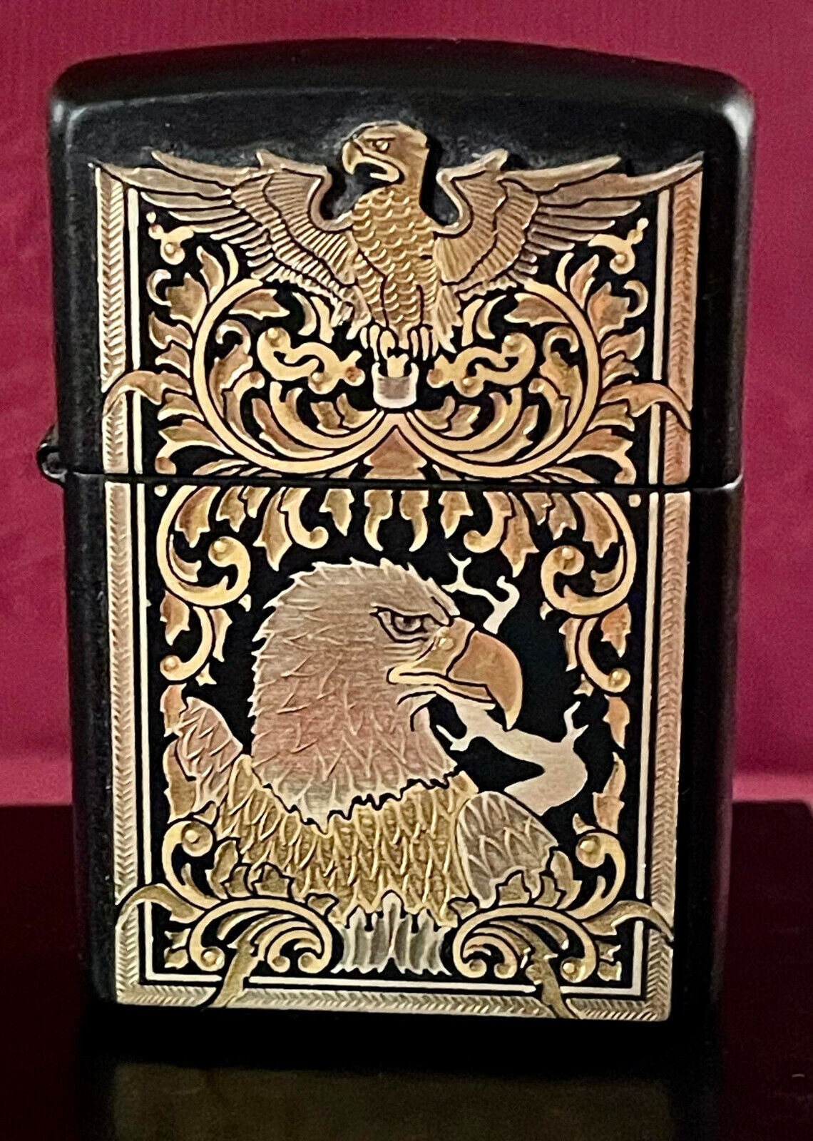 Vintage 1996 ZIPPO MAJESTIC EAGLE Black Matt Lighter Gold Leaf 